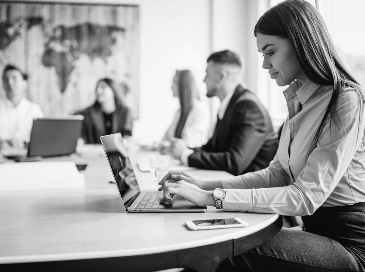 Outsourcing web